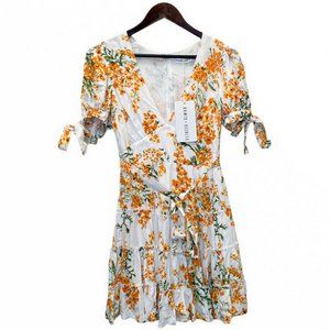 Saints + Secrets Womens Sz S LacedUp Short Sleeves V-Neck Tie Waist Orange Multi